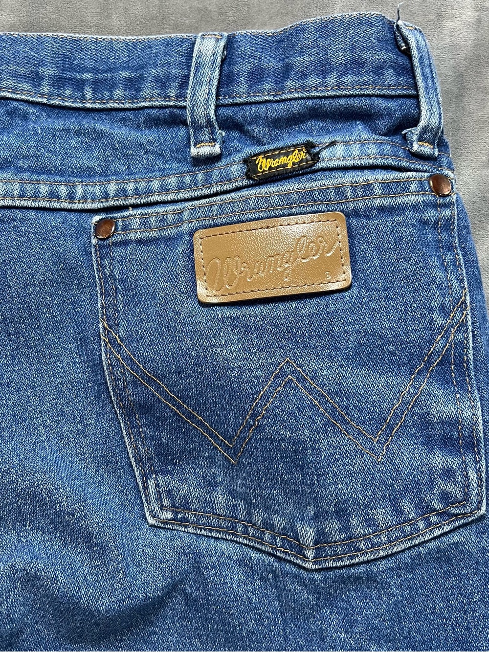 Vintage Wrangler Men's Classic Blue Denim Jeans